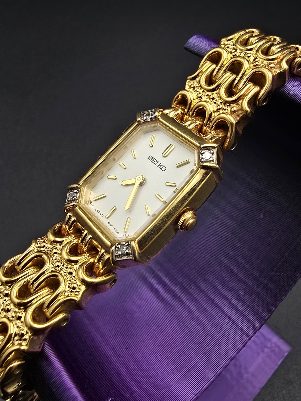Rare Vintage 1990s Seiko SUJ210 Ladies' Seiko Quartz Watch